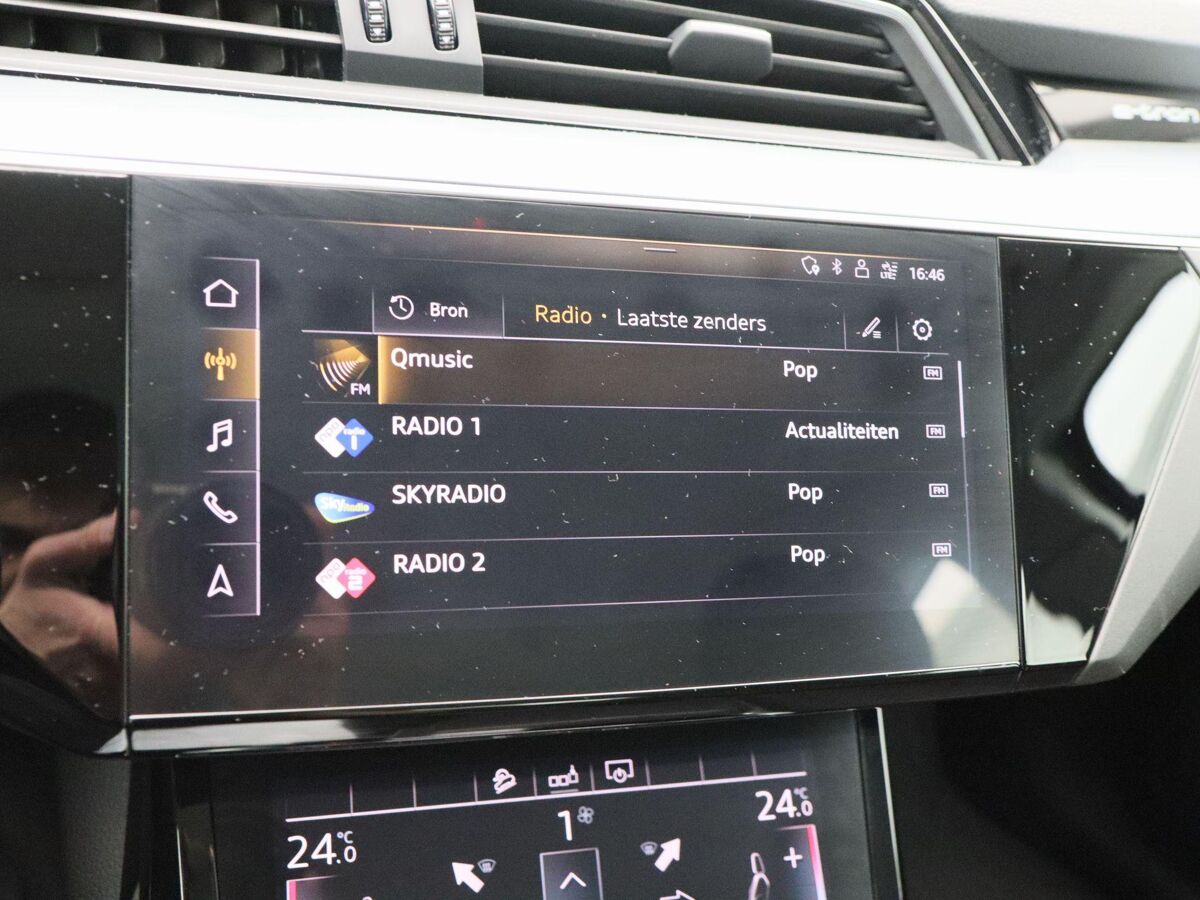 Audi e-tron 50 quattro 313 Pk Launch edition 71 kWh | Cruise Control | Luchtvering | Bluetooth | Navigatie | 21 Inch | 68.437 Km!!