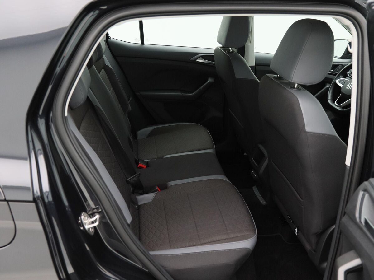 Volkswagen T-Cross 1.5 TSi 150 Pk Automaat Style | Adaptive Cruise | CarPlay | Bluetooth | Achterruitrijcamera | Stoelverwarming | 17 Inch | 45.129 Km!!