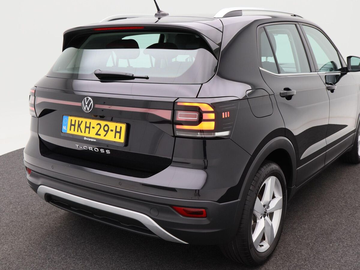 Volkswagen T-Cross 1.5 TSi 150 Pk Automaat Style | Adaptive Cruise | CarPlay | Bluetooth | Achterruitrijcamera | Stoelverwarming | 17 Inch | 45.129 Km!!