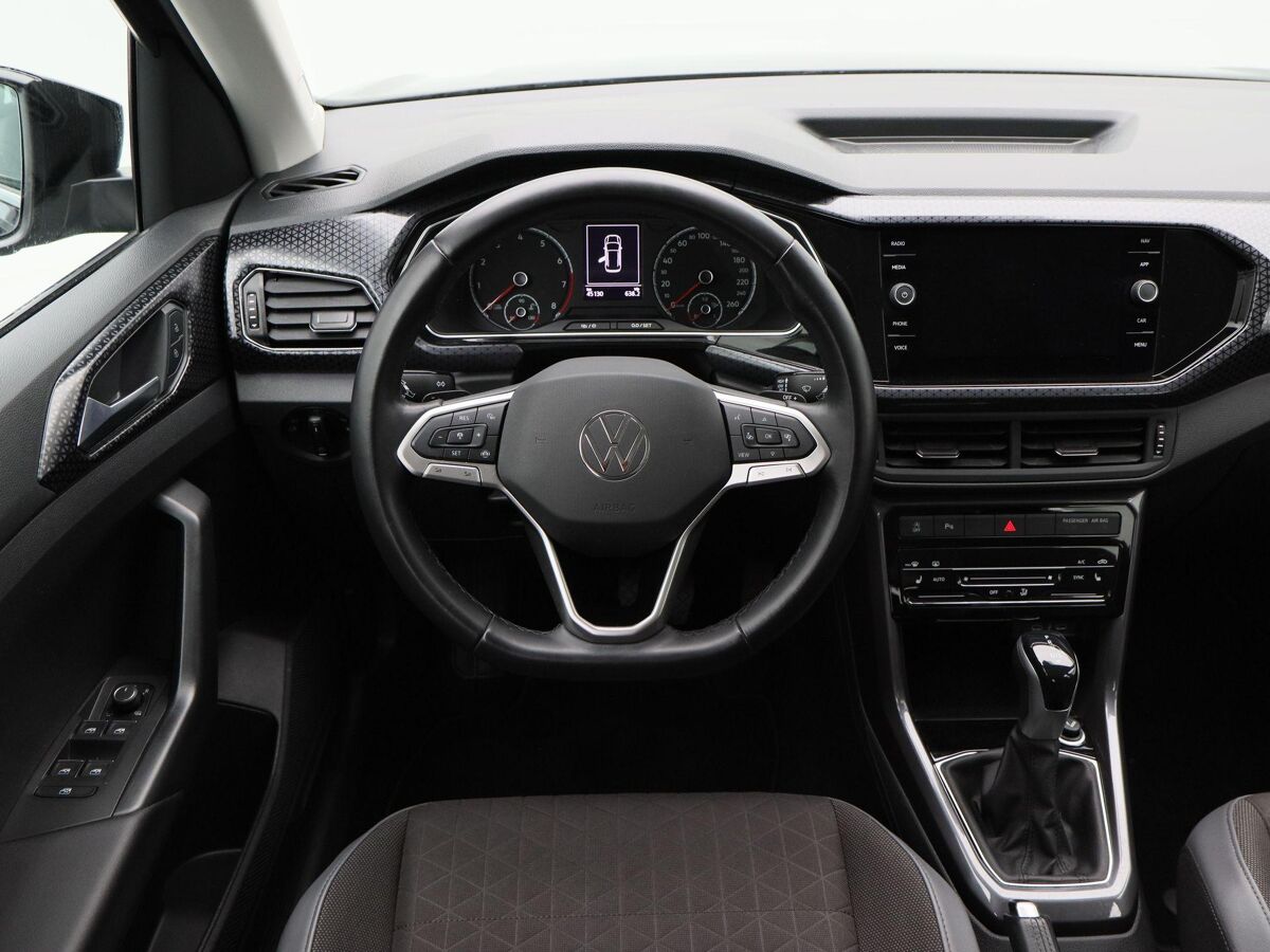 Volkswagen T-Cross 1.5 TSi 150 Pk Automaat Style | Adaptive Cruise | CarPlay | Bluetooth | Achterruitrijcamera | Stoelverwarming | 17 Inch | 45.129 Km!!