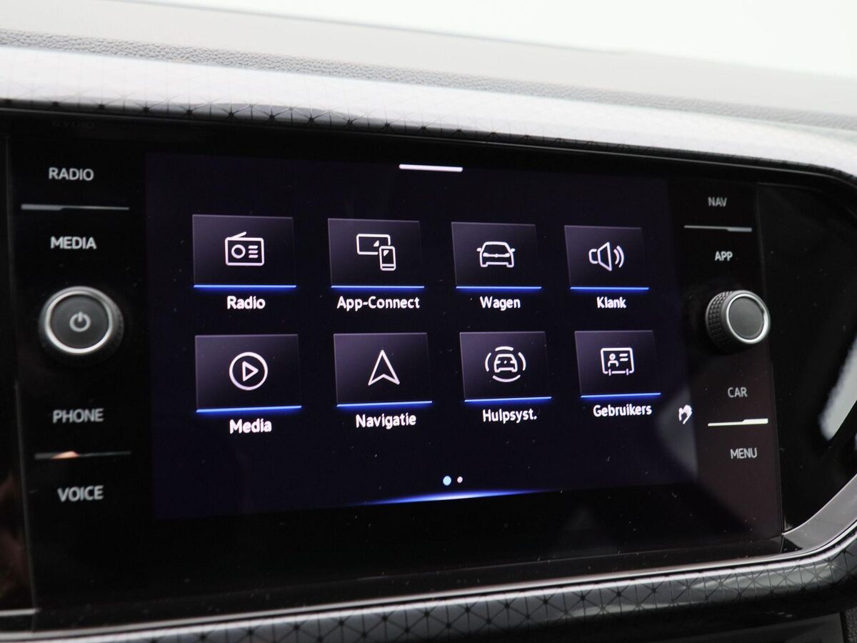 Volkswagen T-Cross 1.5 TSi 150 Pk Automaat Style | Adaptive Cruise | CarPlay | Bluetooth | Achterruitrijcamera | Stoelverwarming | 17 Inch | 45.129 Km!!