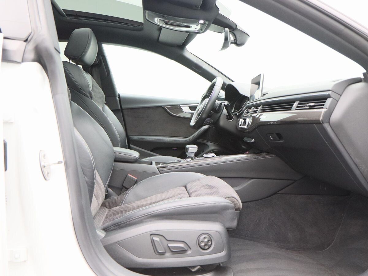 Audi S5 Sportback 3.0 TFSi 353 Pk quattro S-Line | Full LED | Panoramadak | B&O Audio | Adaptive Cruise | Trekhaak | Zwart Optiek | Privacy Glass | 102.384 Km!!