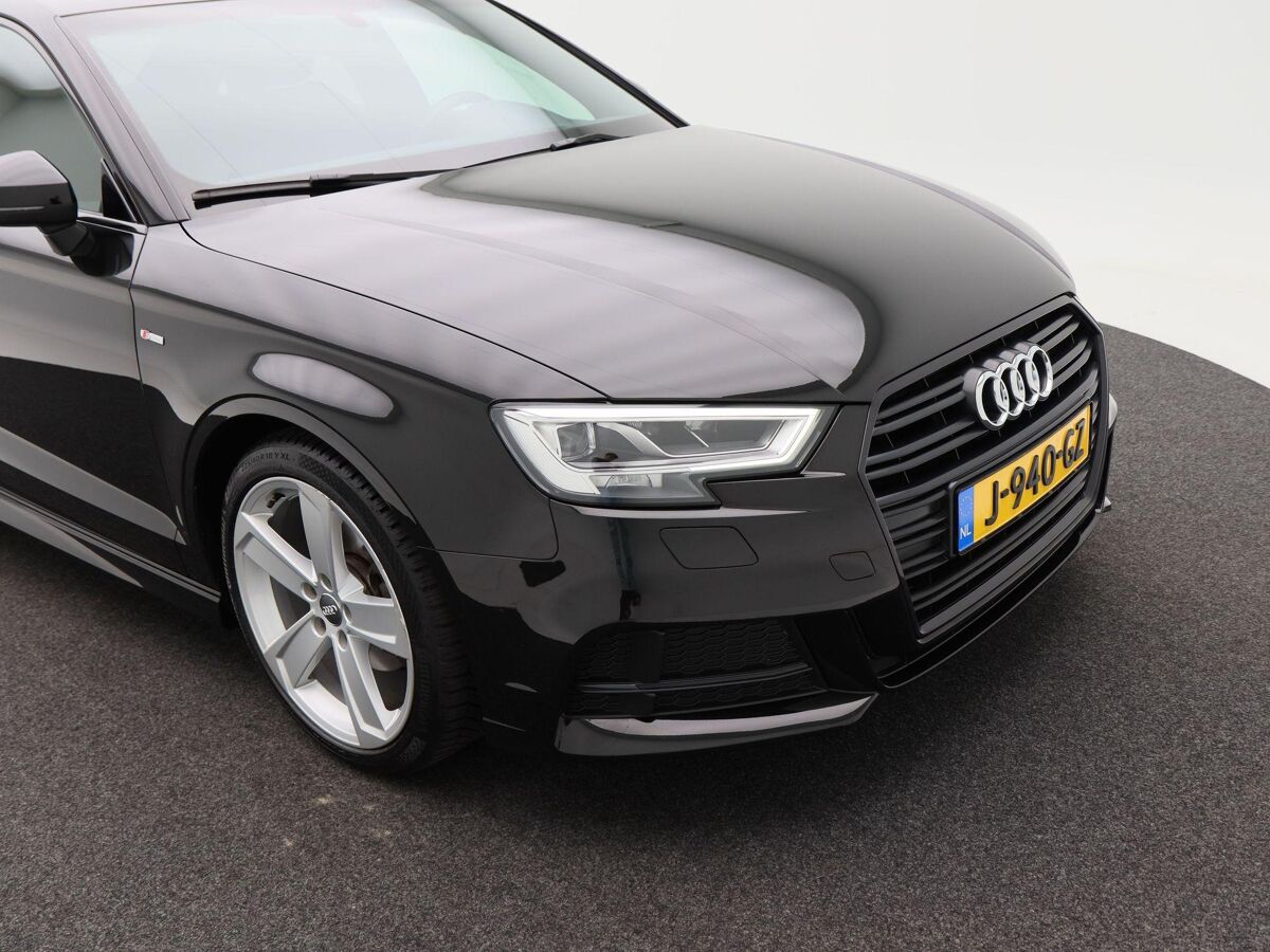 Audi A3 Limousine 35 TFSi 150 Pk Automaat S-Line | Full LED | 18 Inch | Trekhaak | Virtual Dashboard | Stoelverwarming | Parkeersensoren | 55.794 Km!!