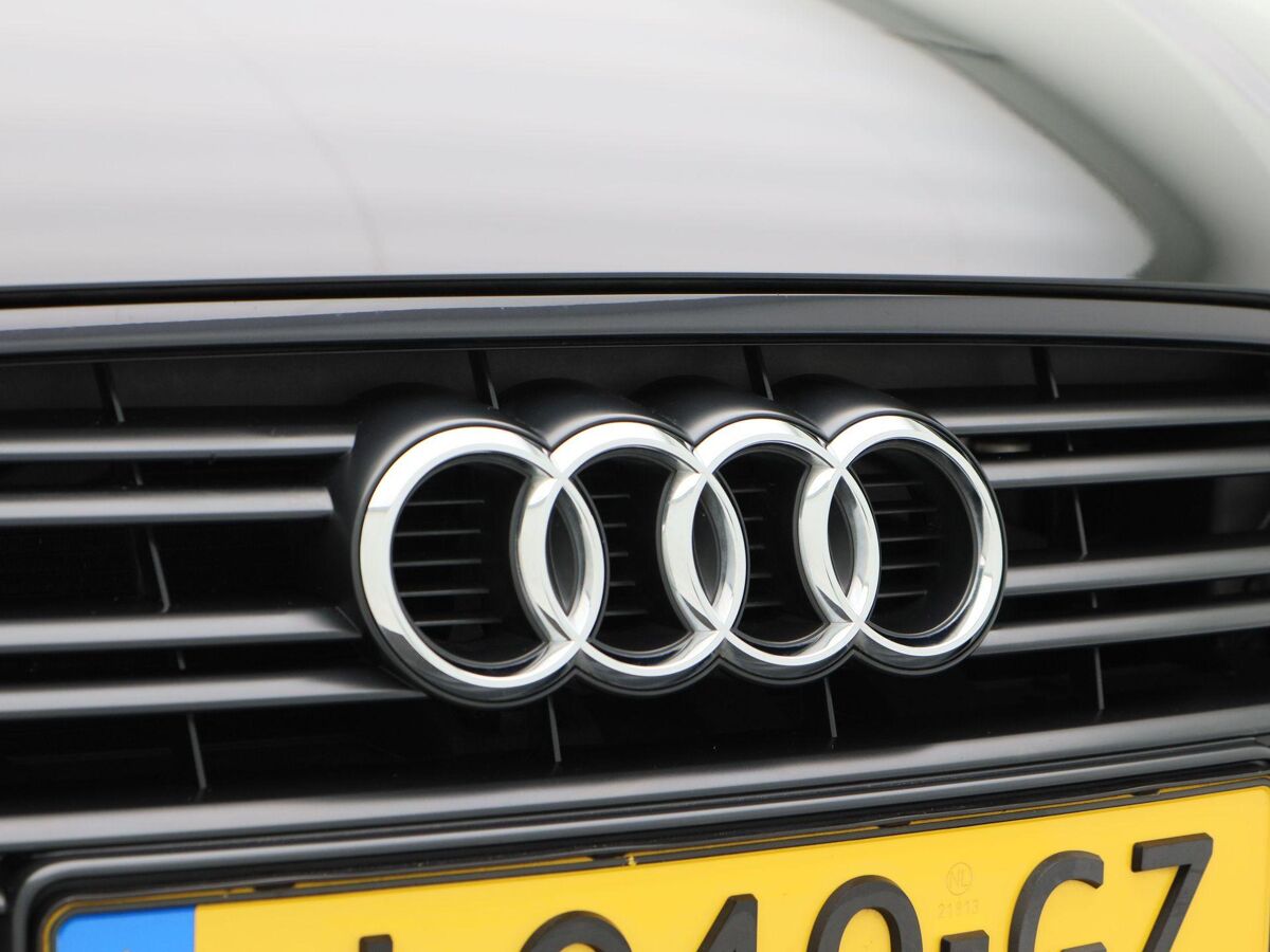 Audi A3 Limousine 35 TFSi 150 Pk Automaat S-Line | Full LED | 18 Inch | Trekhaak | Virtual Dashboard | Stoelverwarming | Parkeersensoren | 55.794 Km!!