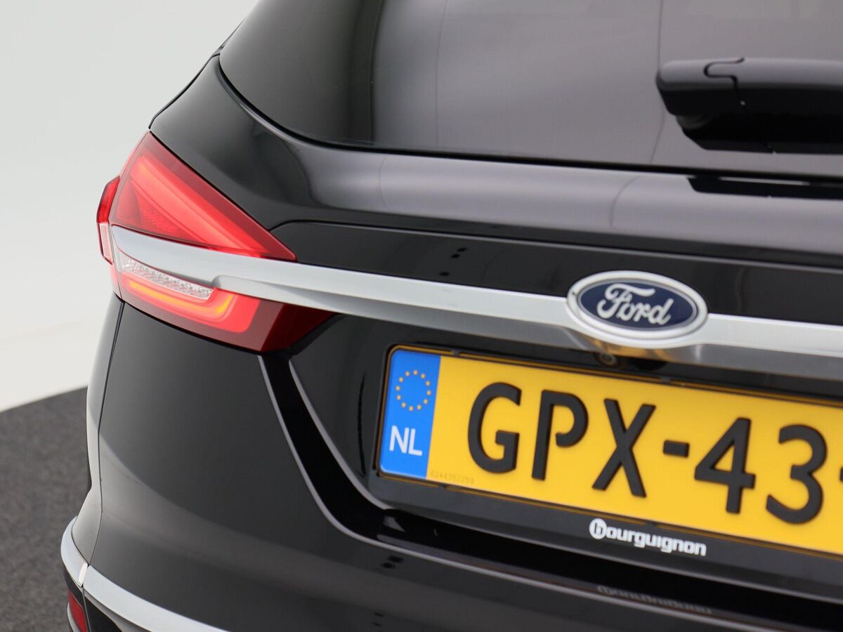 Ford Mondeo Wagon 2.0 IVCT HEV 187 Pk Automaat Vignale | Full LED | Leder | Stoelverwarming | Bluetooth | Trekhaak | Camera | 66.367 Km!!