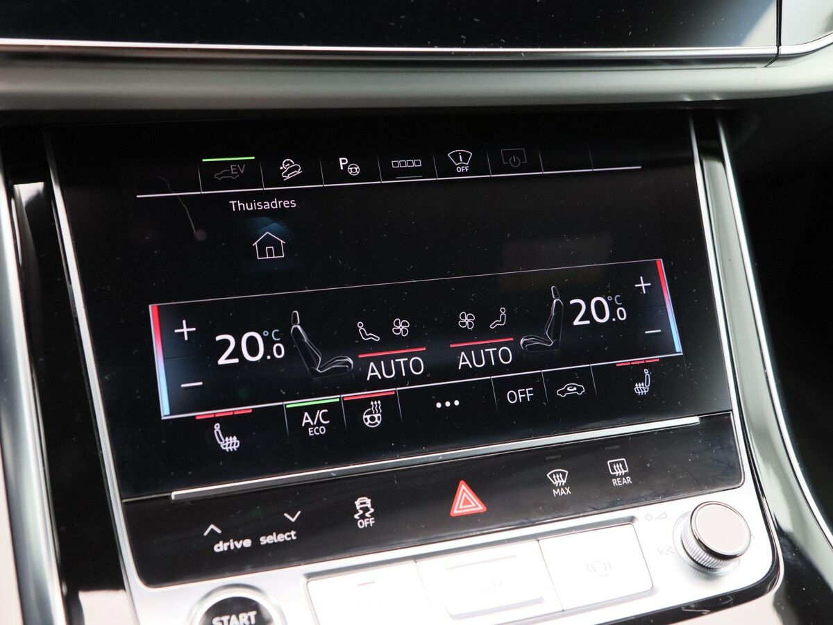Audi Q8 55 TFSi e 394 Pk Automaat quattro S-Line | HD Matrix LED | Vierwielbesturing | B&O Audio | Trekaak | Panoramadak | Zwart Optiek | Luchtvering | 18.804 Km!!