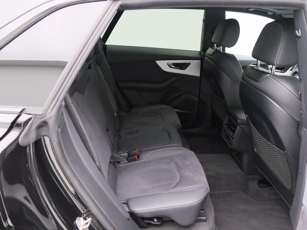 Audi Q8 55 TFSi e 394 Pk Automaat quattro S-Line | HD Matrix LED | Vierwielbesturing | B&O Audio | Trekaak | Panoramadak | Zwart Optiek | Luchtvering | 18.804 Km!!