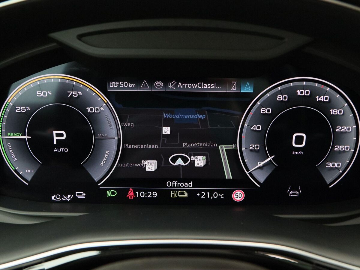 Audi Q8 55 TFSi e 394 Pk Automaat quattro S-Line | HD Matrix LED | Vierwielbesturing | B&O Audio | Trekaak | Panoramadak | Zwart Optiek | Luchtvering | 18.804 Km!!