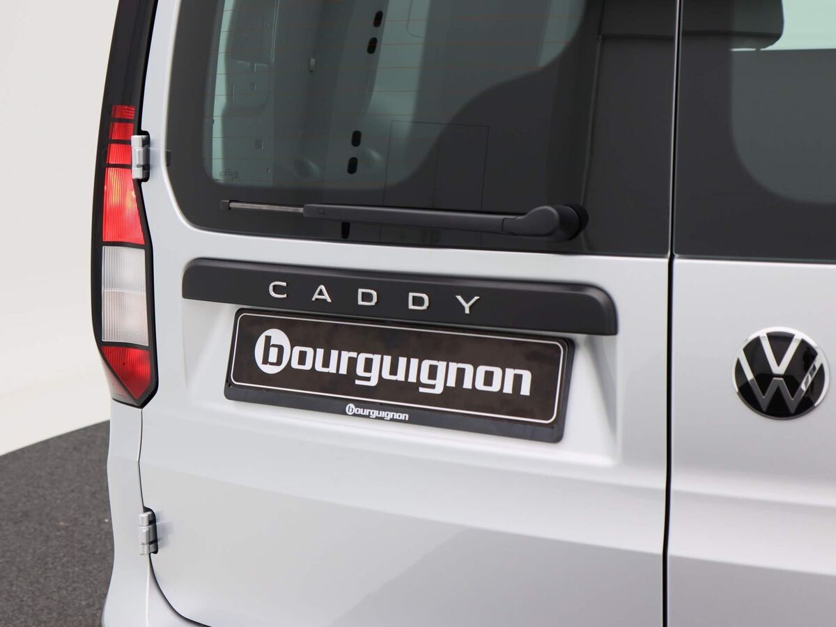 VW-Bedrijfswagens Caddy Cargo Comfort 2.0 TDI 102 pk 6 versn | 385724 | Trekhaak | Bumpers in kleur | Achterruiten |