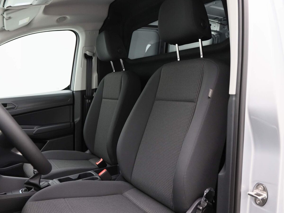 VW-Bedrijfswagens Caddy Cargo Comfort 2.0 TDI 102 pk 6 versn | 385724 | Trekhaak | Bumpers in kleur | Achterruiten |