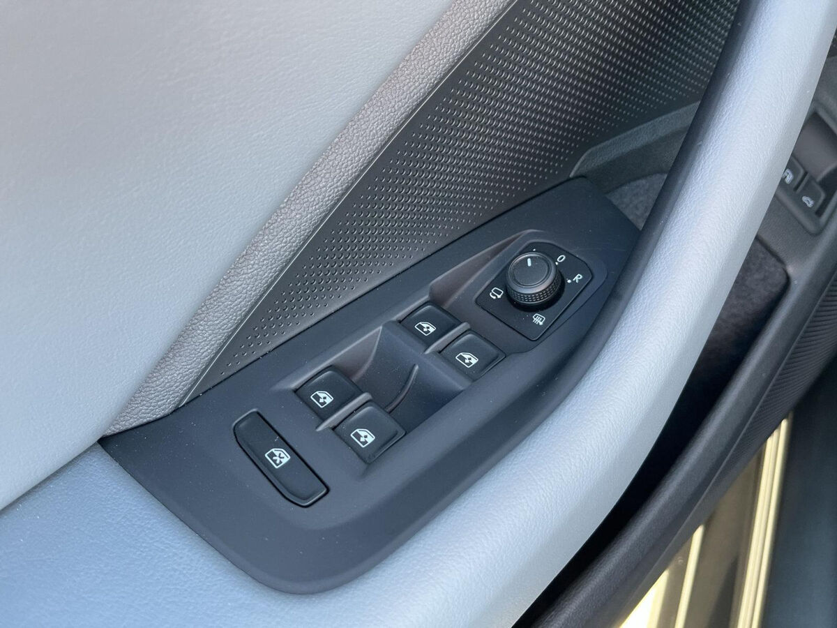 Volkswagen Passat Variant 1.5 eHybrid Business | PHEV | 204Pk | Trekhaak | Navi | ERGO | ACC | A.cam |