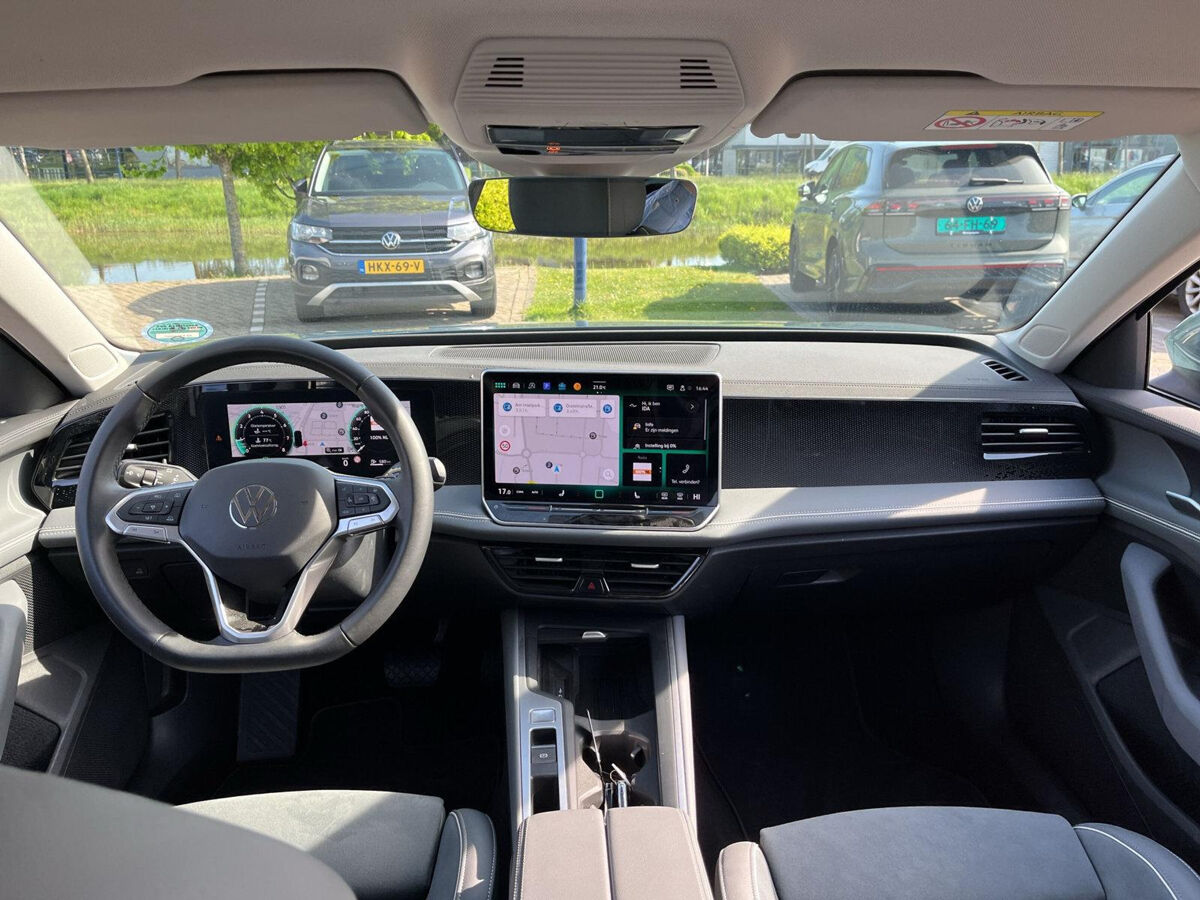 Volkswagen Passat Variant 1.5 eTSI Business | Trekhaak | ERGO | 360 CAM | ACC |