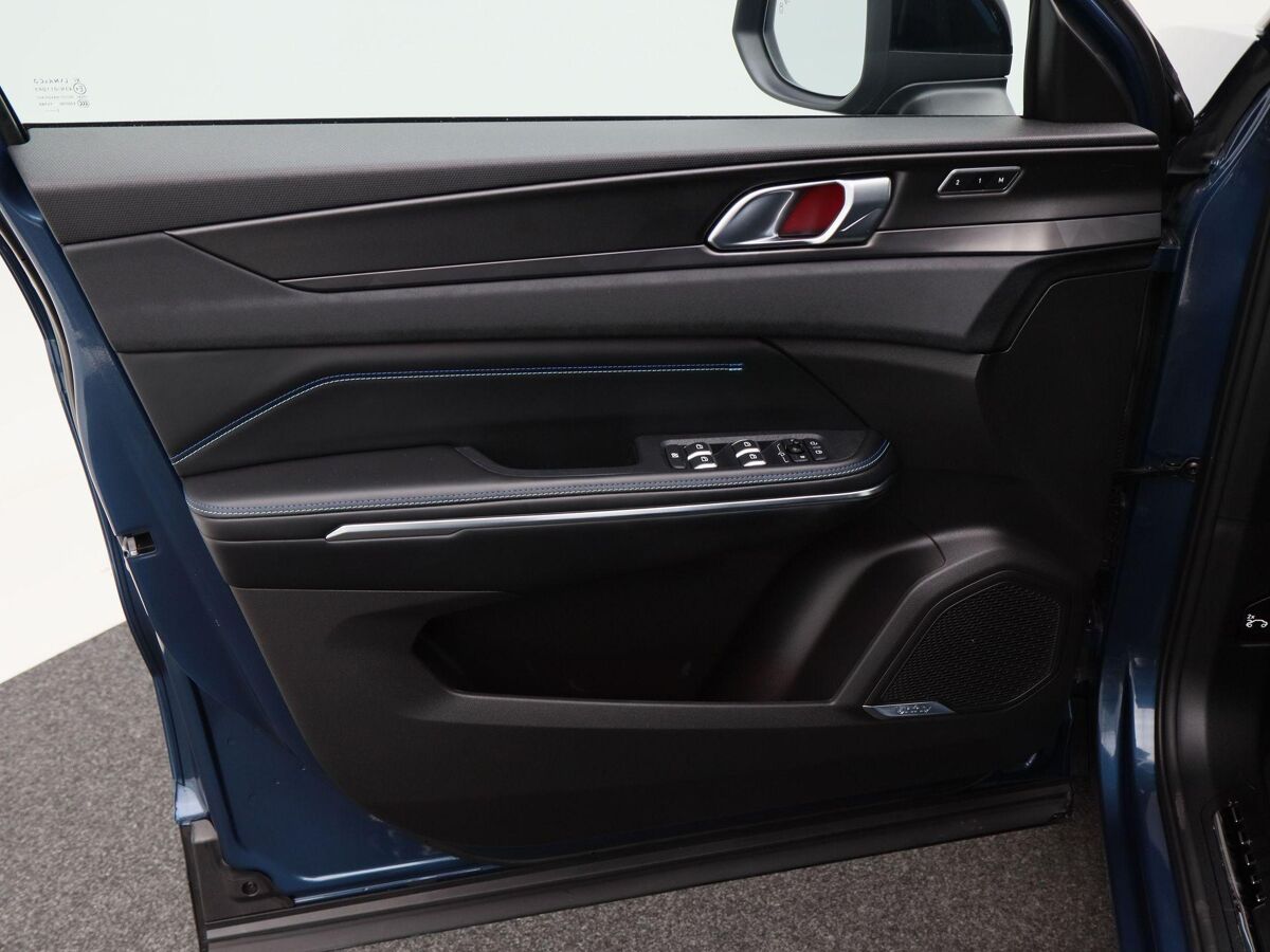 Lynk & Co 01 1.5 Phev 262 Pk Automaat | Full LED | Panoramadak | 360 Camera | 20 Inch | Stoelverwarming | 16.655 Km!!