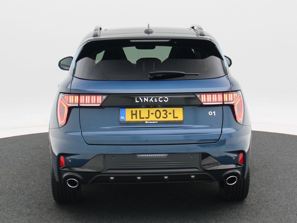 Lynk & Co 01 1.5 Phev 262 Pk Automaat | Full LED | Panoramadak | 360 Camera | 20 Inch | Stoelverwarming | 16.655 Km!!