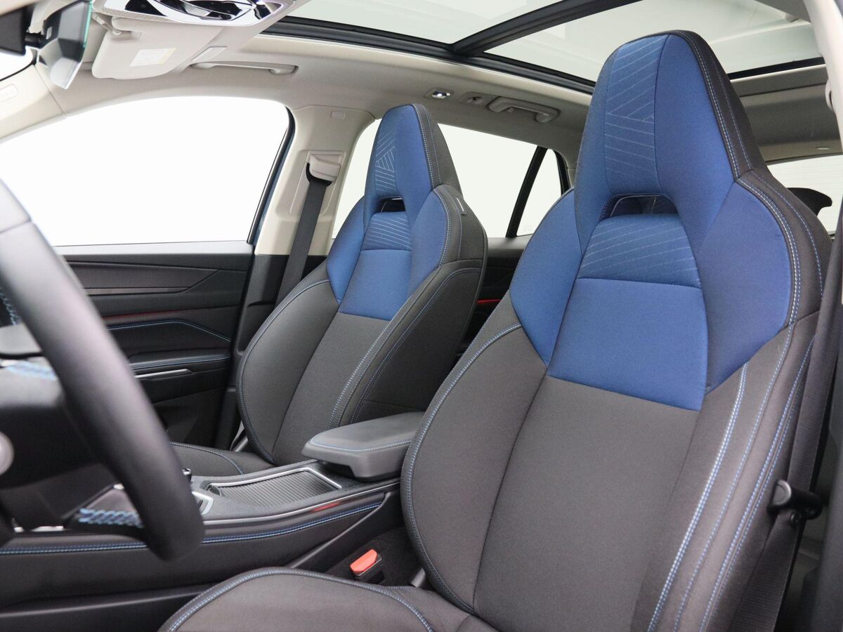 Lynk & Co 01 1.5 Phev 262 Pk Automaat | Full LED | Panoramadak | 360 Camera | 20 Inch | Stoelverwarming | 16.655 Km!!