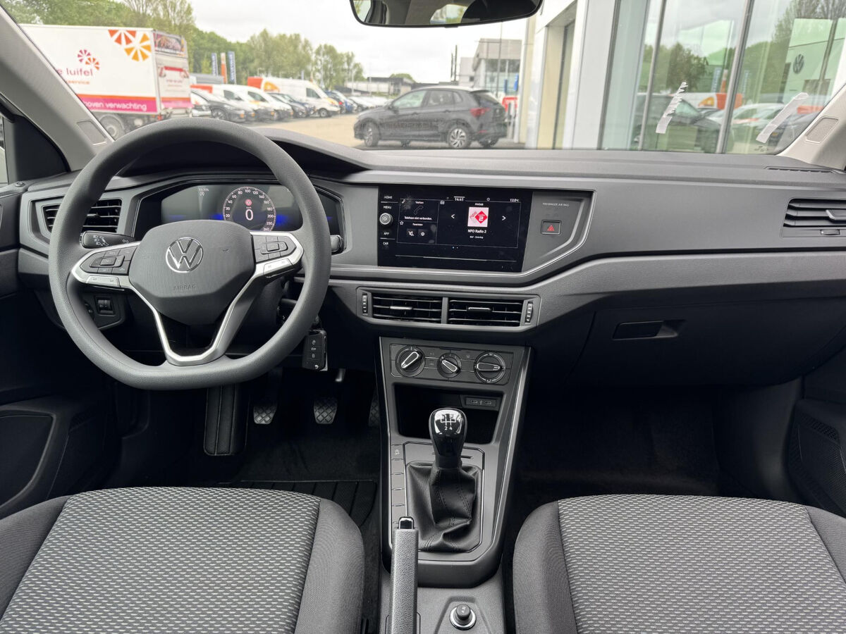 Volkswagen Polo Edition 1.0 MPI 80 pk 5 versn | Private Lease V.A. €379,- | Carplay | Cruise Control | Parkeersensoren |