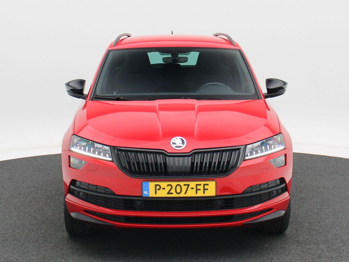 Škoda Karoq 1.5 TSi 150 Pk Automaat Sportline Business | Cruise Control | Climate Control | Stoelverwarming | Navigatie | Trekhaak | Camera | Carplay | 94863 Km!!