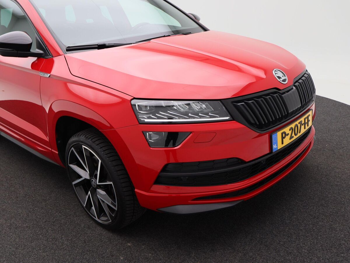 Škoda Karoq 1.5 TSi 150 Pk Automaat Sportline Business | Cruise Control | Climate Control | Stoelverwarming | Navigatie | Trekhaak | Camera | Carplay | 94863 Km!!