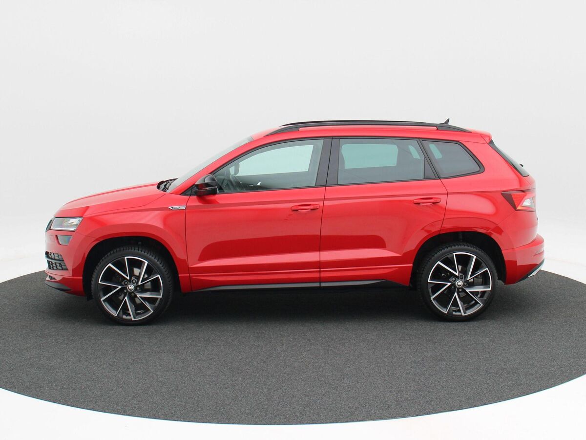 Škoda Karoq 1.5 TSi 150 Pk Automaat Sportline Business | Cruise Control | Climate Control | Stoelverwarming | Navigatie | Trekhaak | Camera | Carplay | 94863 Km!!