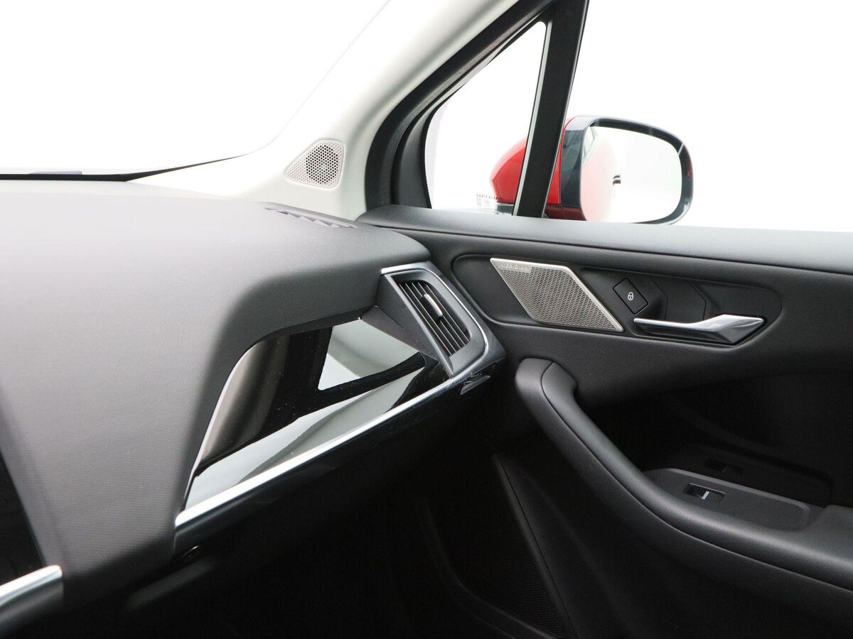 Jaguar I-PACE EV400 Business Edition S 90 kWh | Panoramadak | Leder | Navigatie | 20 Inch | Camera | 31.690 Km!!