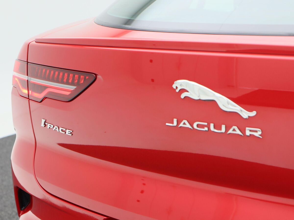 Jaguar I-PACE EV400 Business Edition S 90 kWh | Panoramadak | Leder | Navigatie | 20 Inch | Camera | 31.690 Km!!