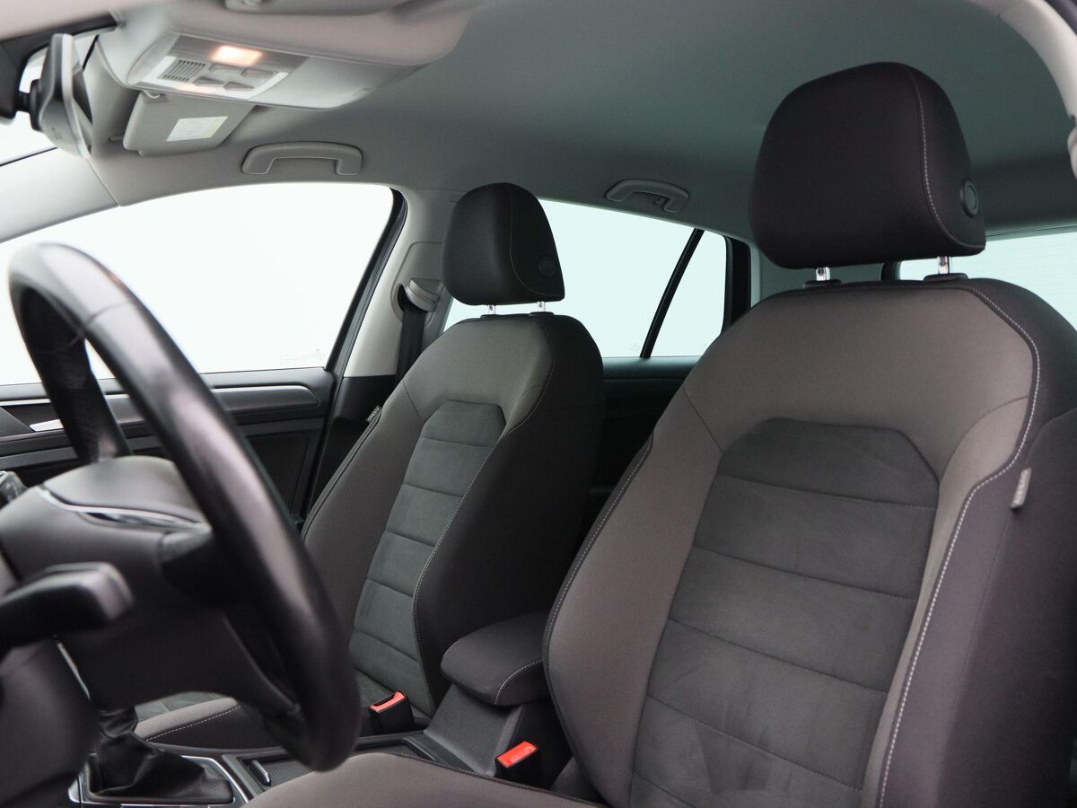 Volkswagen Golf 1.5 TSi 130 Pk Comfortline Business | Navigatie | DynAudio | Adaptive Cruise | Privacy Glass | Stoelverwarming | Ergo Active Stoelen | 86.481 Km!!