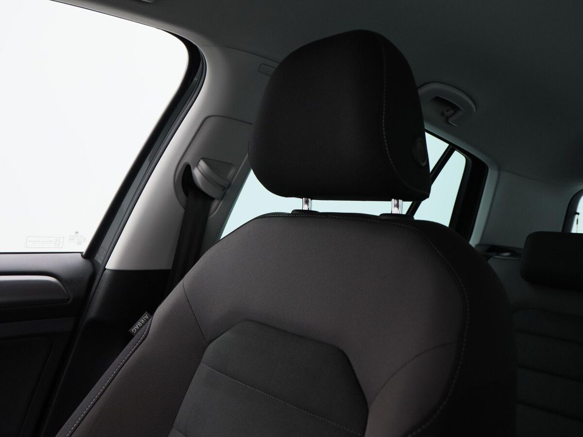 Volkswagen Golf 1.5 TSi 130 Pk Comfortline Business | Navigatie | DynAudio | Adaptive Cruise | Privacy Glass | Stoelverwarming | Ergo Active Stoelen | 86.481 Km!!