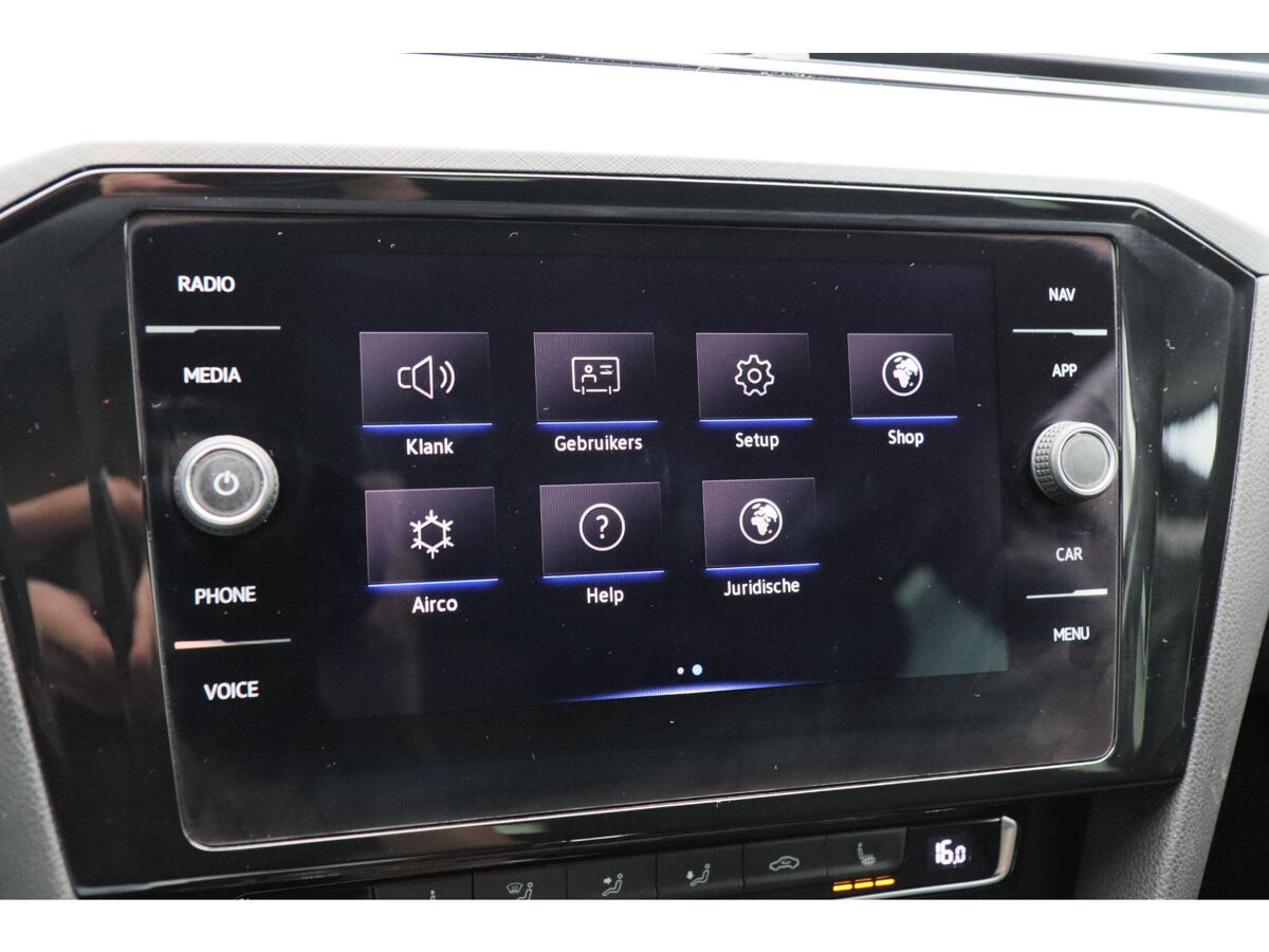Volkswagen Passat Variant 1.4 TSi 218 Pk Automaat PHEV GTE Business | Adaptive Cruise | CarPlay | Navigatie | Bluetooth | Achteruitrijcamera | 17 Inch | Trekhaak | 70.489 Km!!