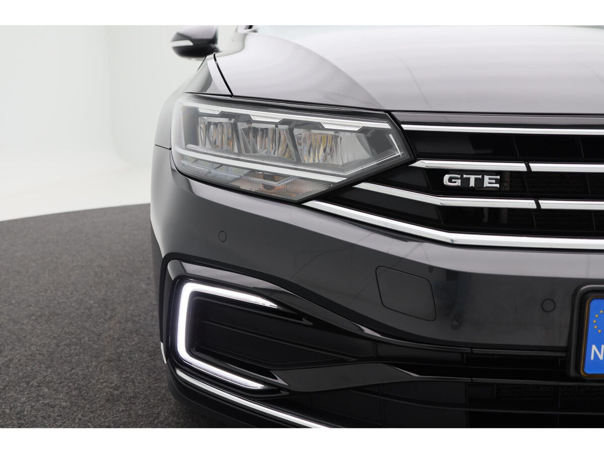 Volkswagen Passat Variant 1.4 TSi 218 Pk Automaat PHEV GTE Business | Adaptive Cruise | CarPlay | Navigatie | Bluetooth | Achteruitrijcamera | 17 Inch | Trekhaak | 70.489 Km!!