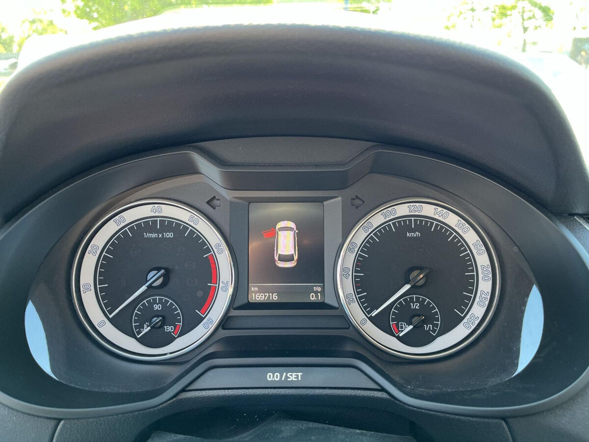 Škoda Octavia Combi 1.4 TSI 110kW GreenTec Ambition | 150Pk | Automaat | Navi | Clima | PDC | Trekhaak | DAB | Smartlink |