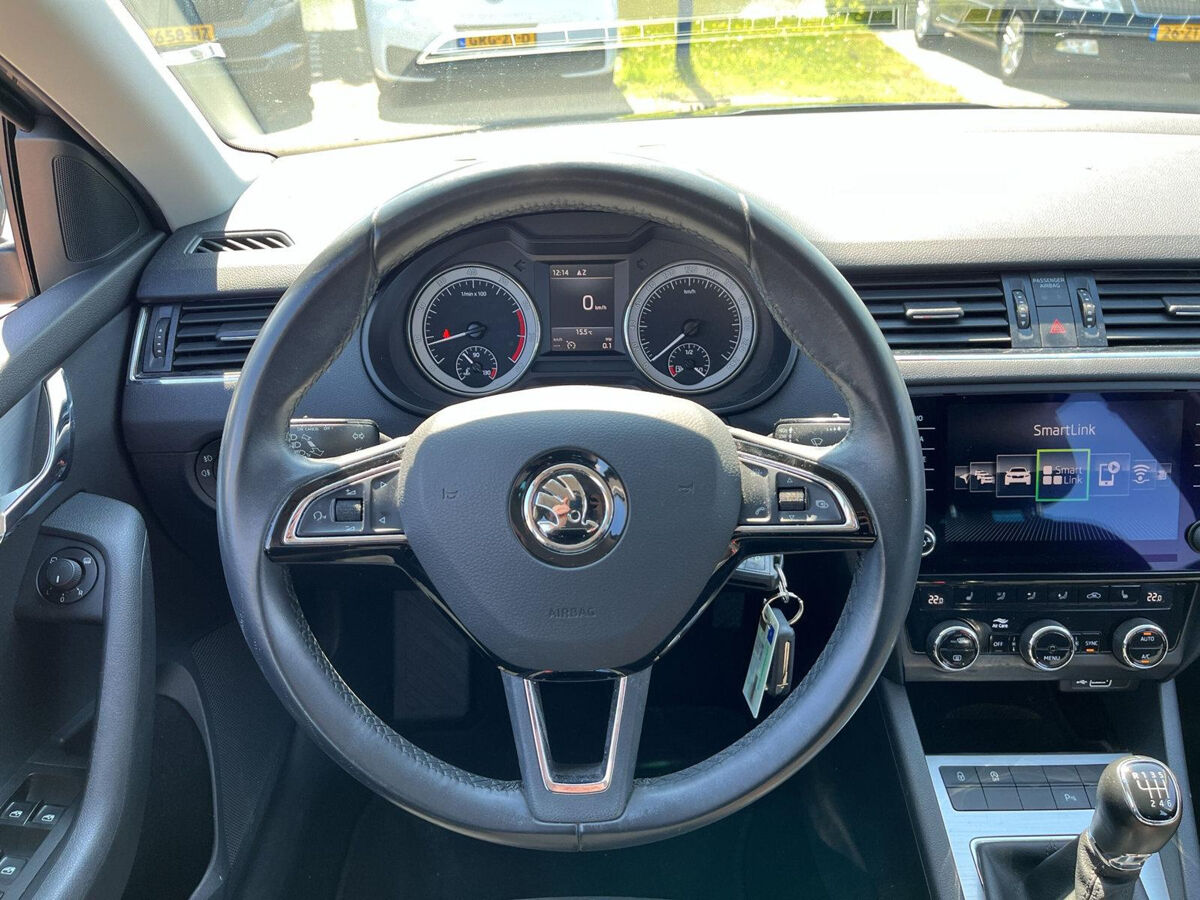 Škoda Octavia Combi 1.4 TSI 110kW GreenTec Ambition | 150Pk | Automaat | Navi | Clima | PDC | Trekhaak | DAB | Smartlink |