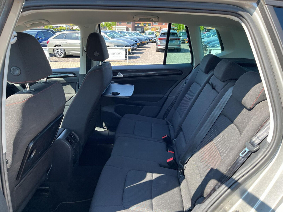 Volkswagen Golf Sportsvan 1.2 TSI ALLSTAR | 110PK | Navi | Trekhaak | Clima | App Connect | Park Pilot | ACC |