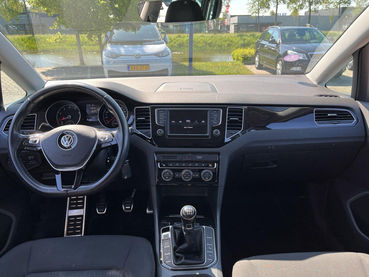 Volkswagen Golf Sportsvan 1.2 TSI ALLSTAR | 110PK | Navi | Trekhaak | Clima | App Connect | Park Pilot | ACC |
