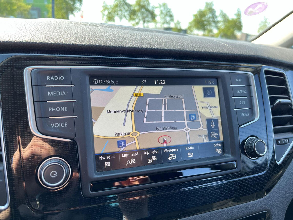 Volkswagen Golf Sportsvan 1.2 TSI ALLSTAR | 110PK | Navi | Trekhaak | Clima | App Connect | Park Pilot | ACC |