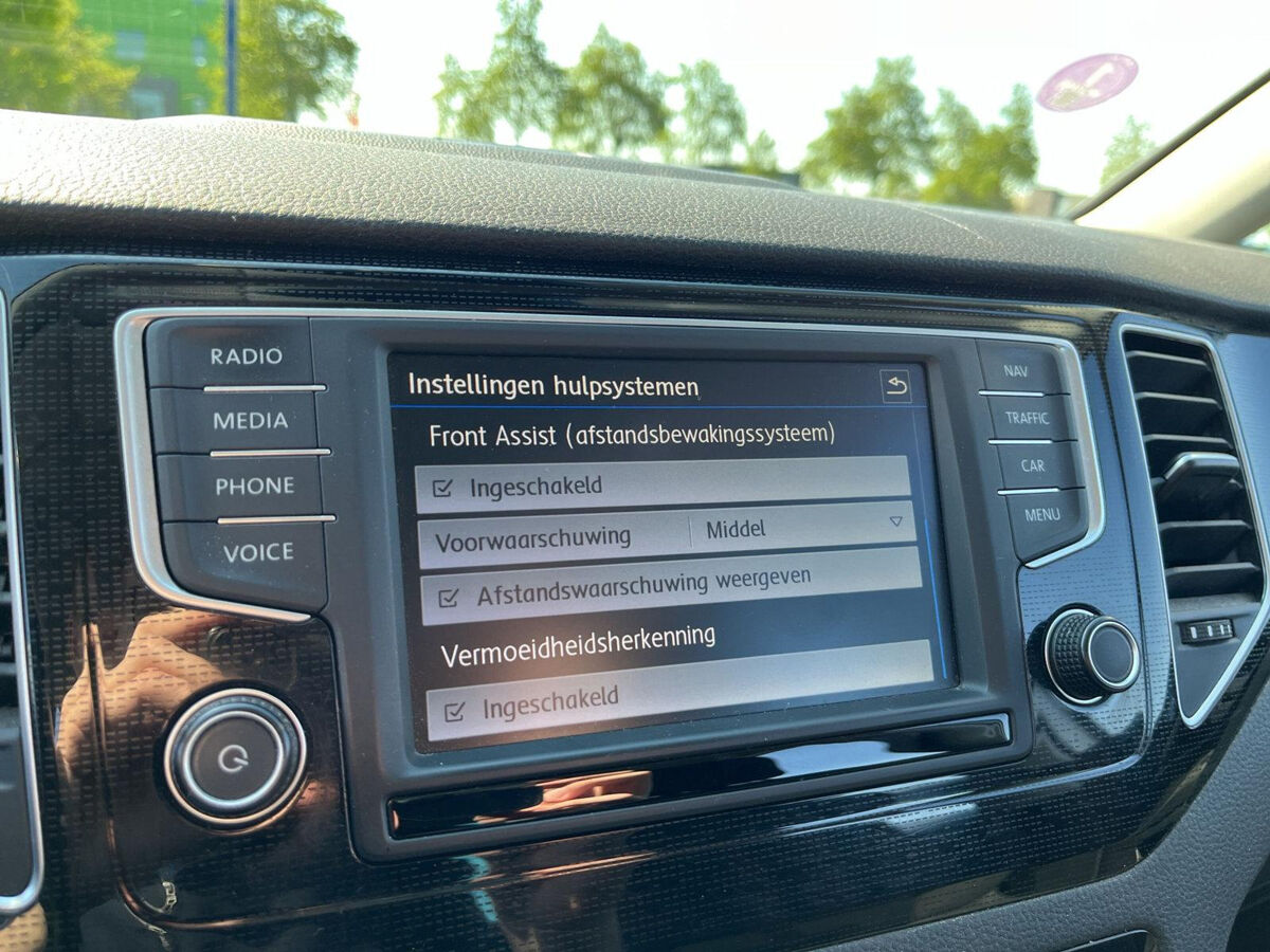 Volkswagen Golf Sportsvan 1.2 TSI ALLSTAR | 110PK | Navi | Trekhaak | Clima | App Connect | Park Pilot | ACC |