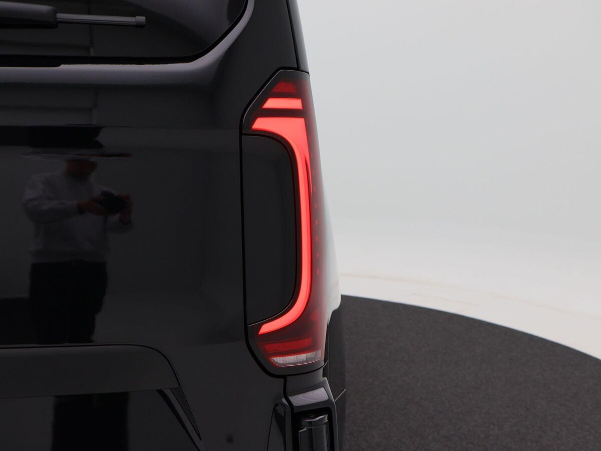 VW-Bedrijfswagens Transporter 2.0 TDI L2H1 30 Bulli 170pk Automaat Dubbele cabine