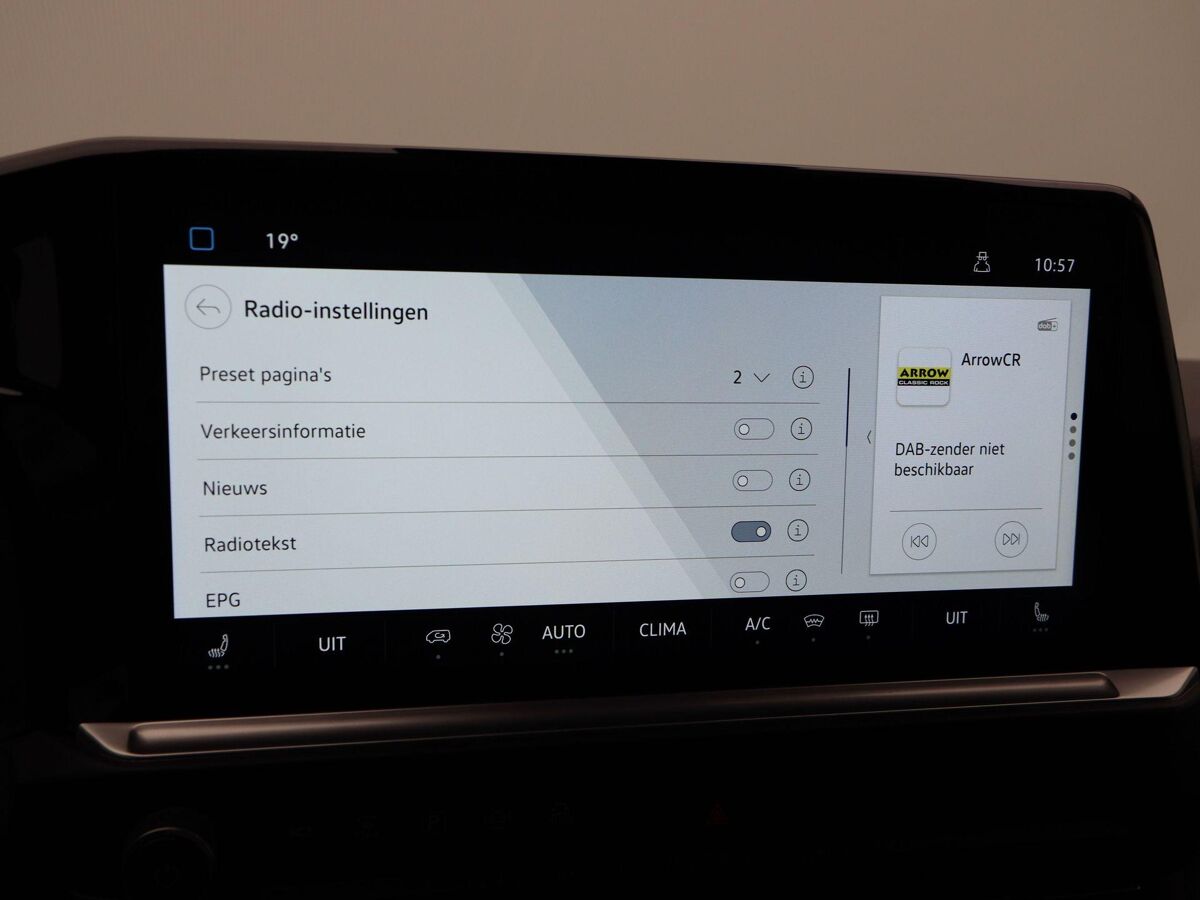 VW-Bedrijfswagens Transporter 2.0 TDI L2H1 30 Bulli 170pk Automaat Dubbele cabine