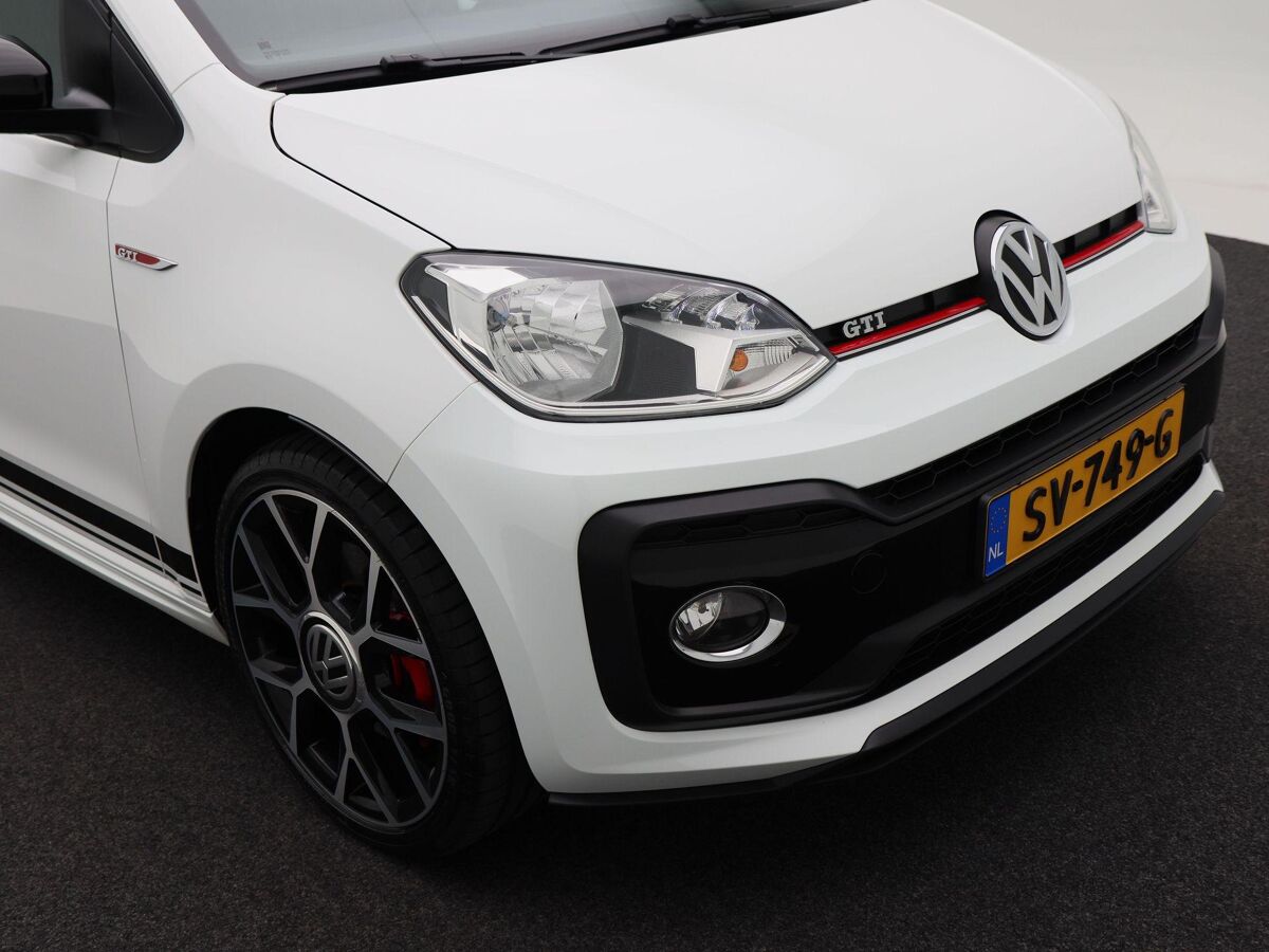 Volkswagen Up! 1.0 TSi 115 Pk GTi | Climate Controle | 17 Inch | Camera | Stoelverwarming | Privacy Glass | Parkeersensoren | 95.092 Km!!