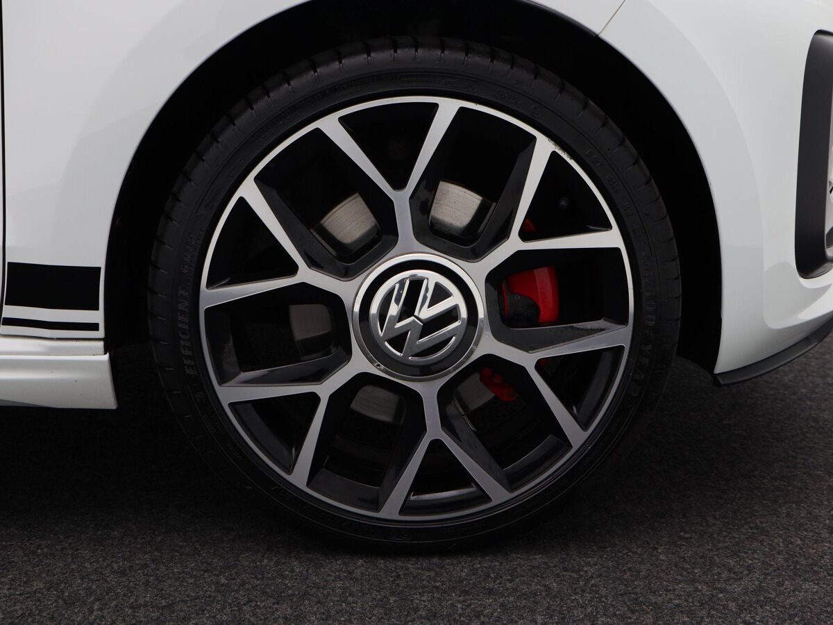 Volkswagen Up! 1.0 TSi 115 Pk GTi | Climate Controle | 17 Inch | Camera | Stoelverwarming | Privacy Glass | Parkeersensoren | 95.092 Km!!