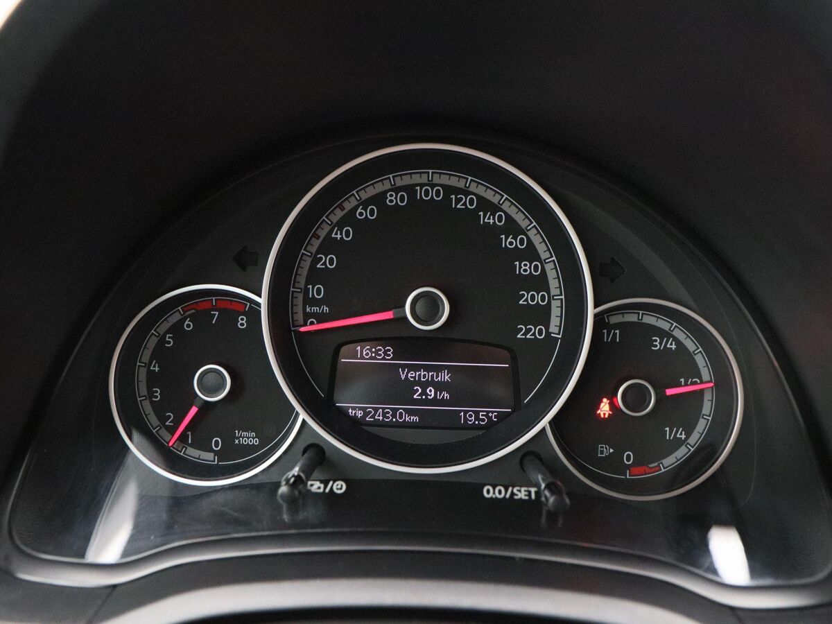 Volkswagen Up! 1.0 TSi 115 Pk GTi | Climate Controle | 17 Inch | Camera | Stoelverwarming | Privacy Glass | Parkeersensoren | 95.092 Km!!