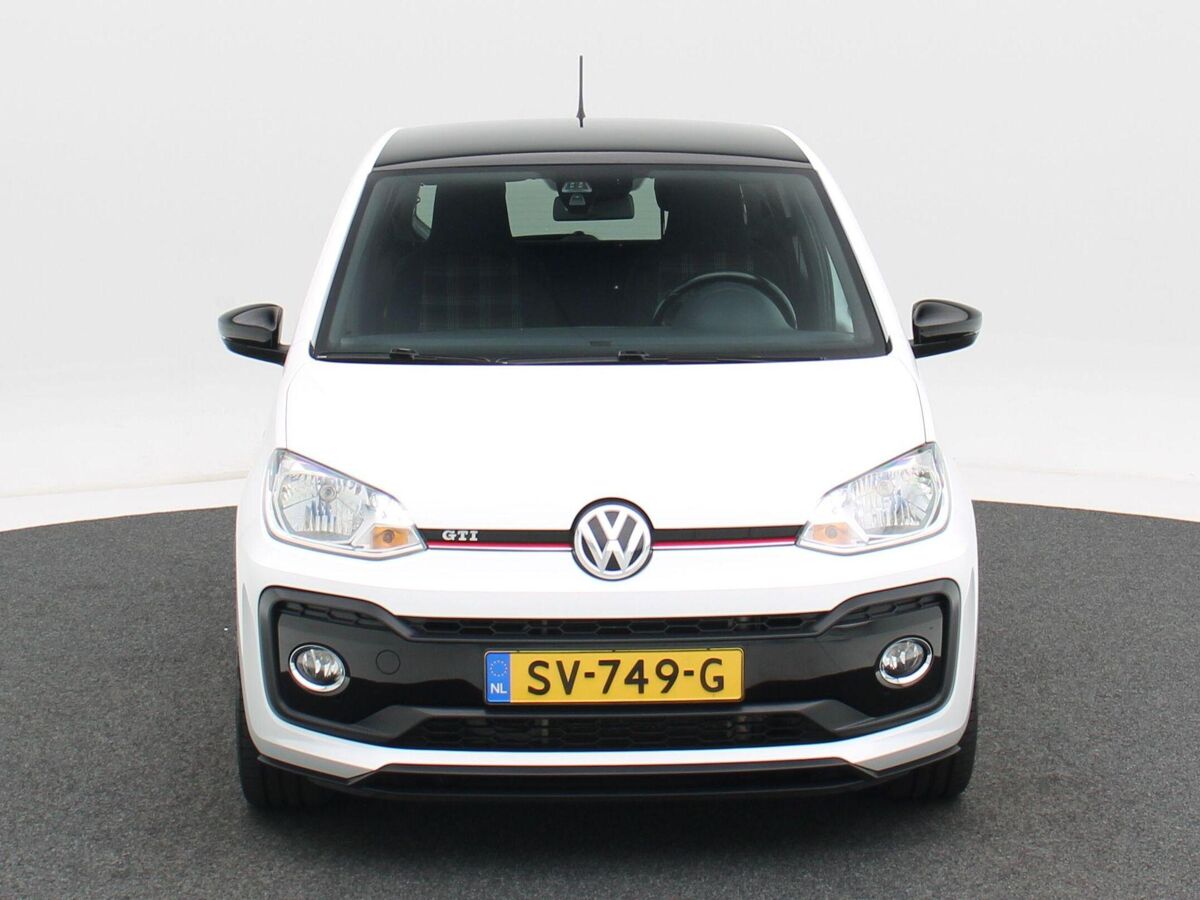 Volkswagen Up! 1.0 TSi 115 Pk GTi | Climate Controle | 17 Inch | Camera | Stoelverwarming | Privacy Glass | Parkeersensoren | 95.092 Km!!
