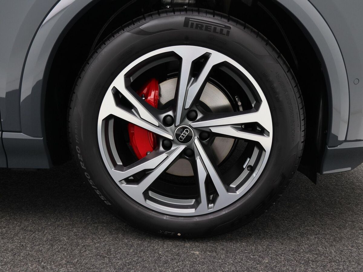 Audi Q6 e-tron S edition performance 100 kWh RUIM € 11000,- VOORDEEL!!! | Luchtvering | Comfortpakket pro | Rode Remzadels | Matrix Led |