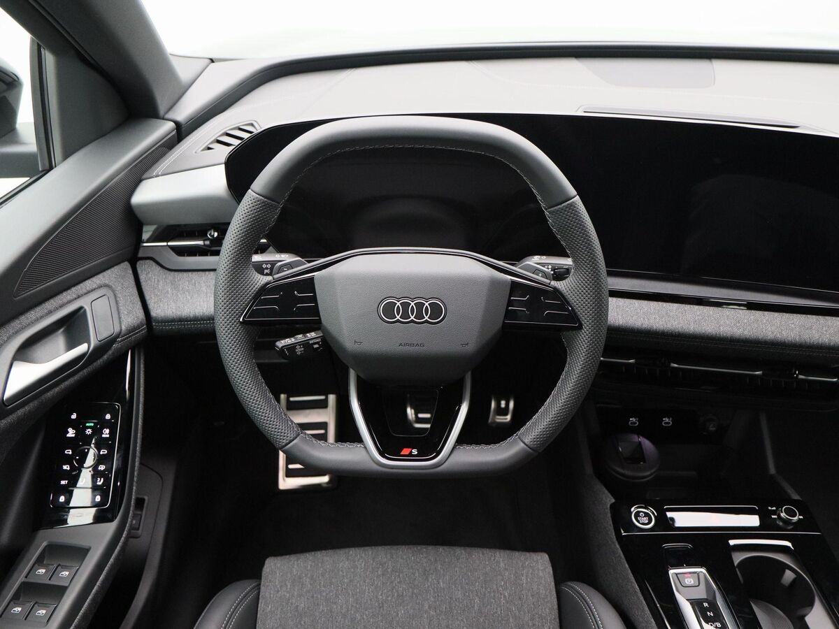 Audi Q6 e-tron S edition performance 100 kWh RUIM € 11000,- VOORDEEL!!! | Luchtvering | Comfortpakket pro | Rode Remzadels | Matrix Led |