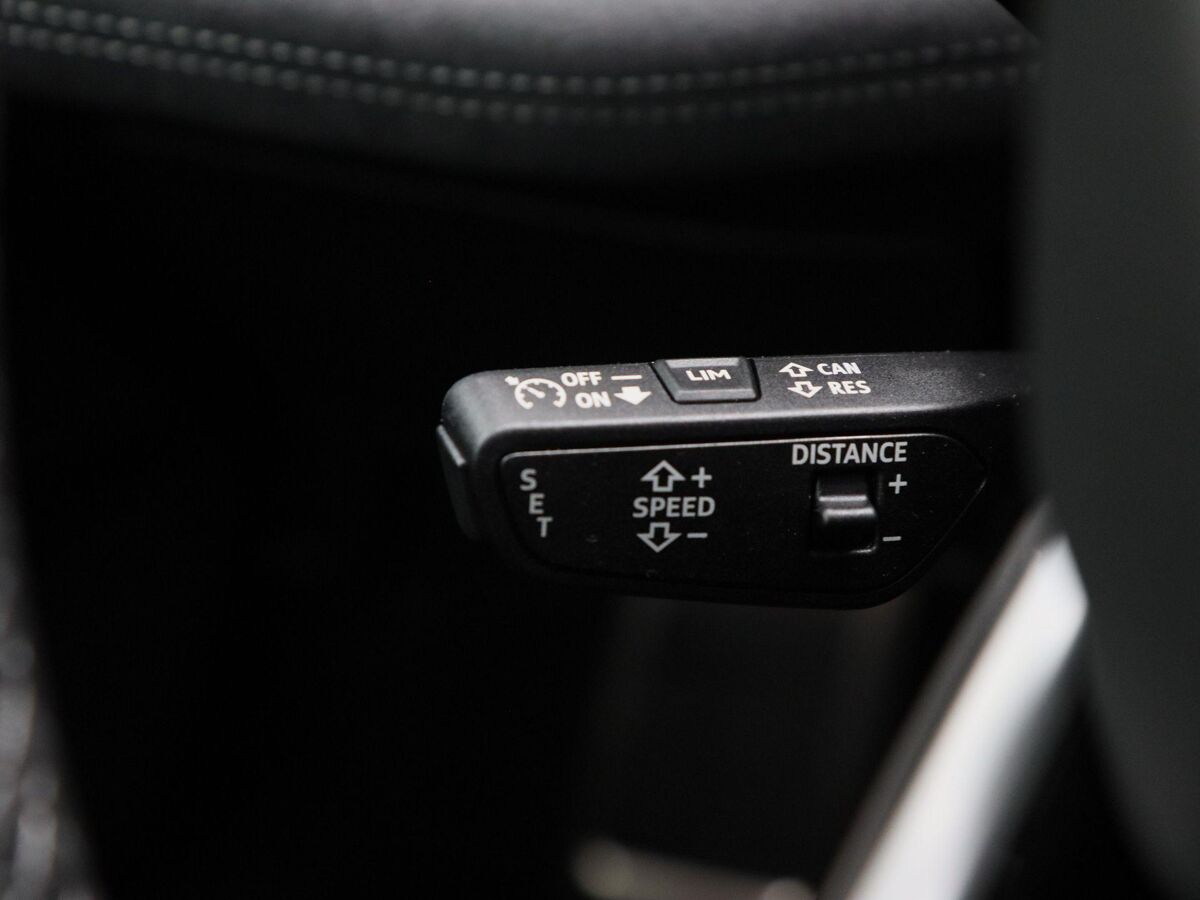 Audi A6 Avant e-tron S edition performance 100 kWh | ruim € 15000,- voordeel!!! | Matrix Led | 21 inch velgen | Bijrijdersscherm |