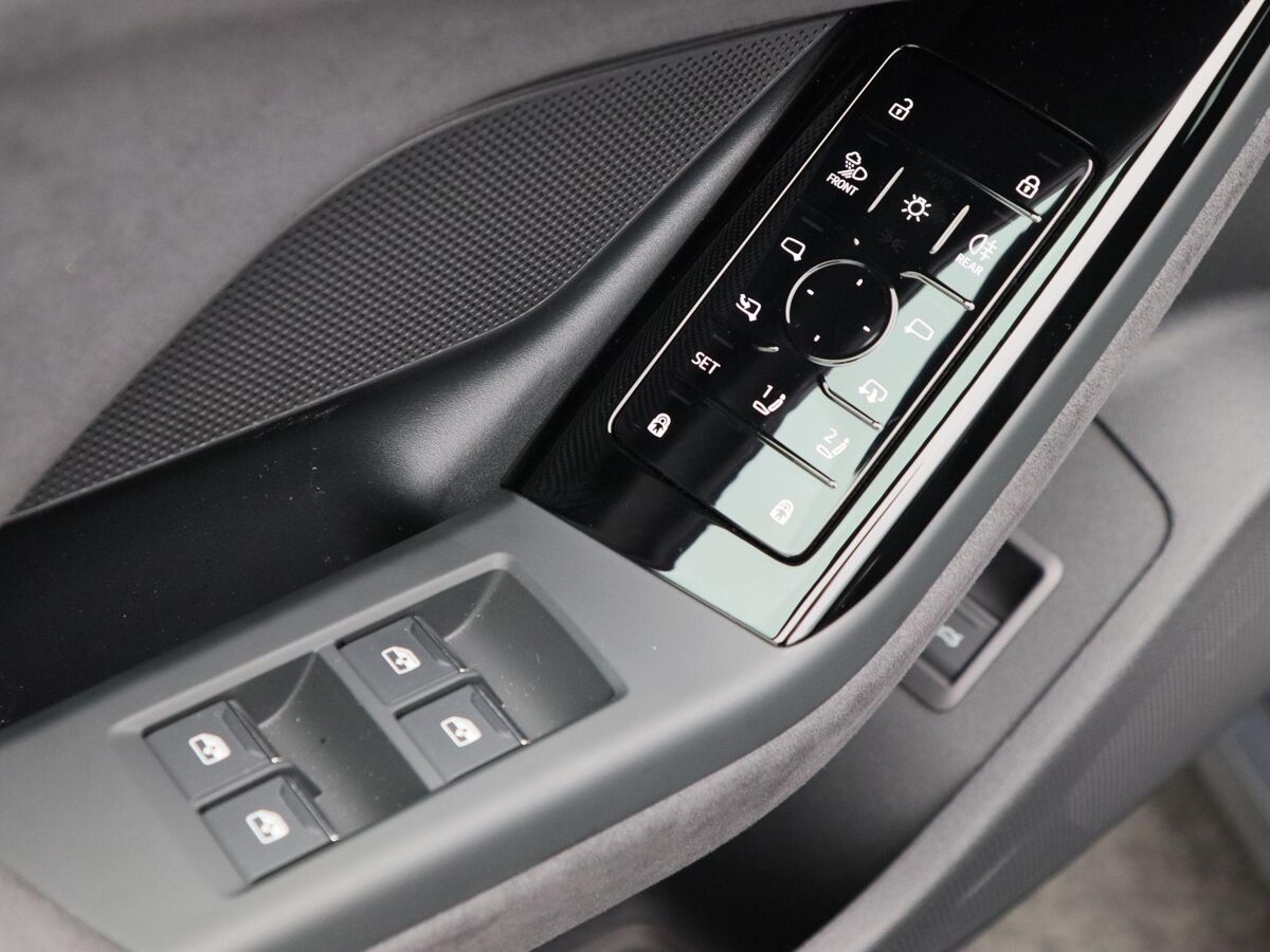 Audi A6 Avant e-tron S edition performance 100 kWh | ruim € 15000,- voordeel!!! | Matrix Led | 21 inch velgen | Bijrijdersscherm |