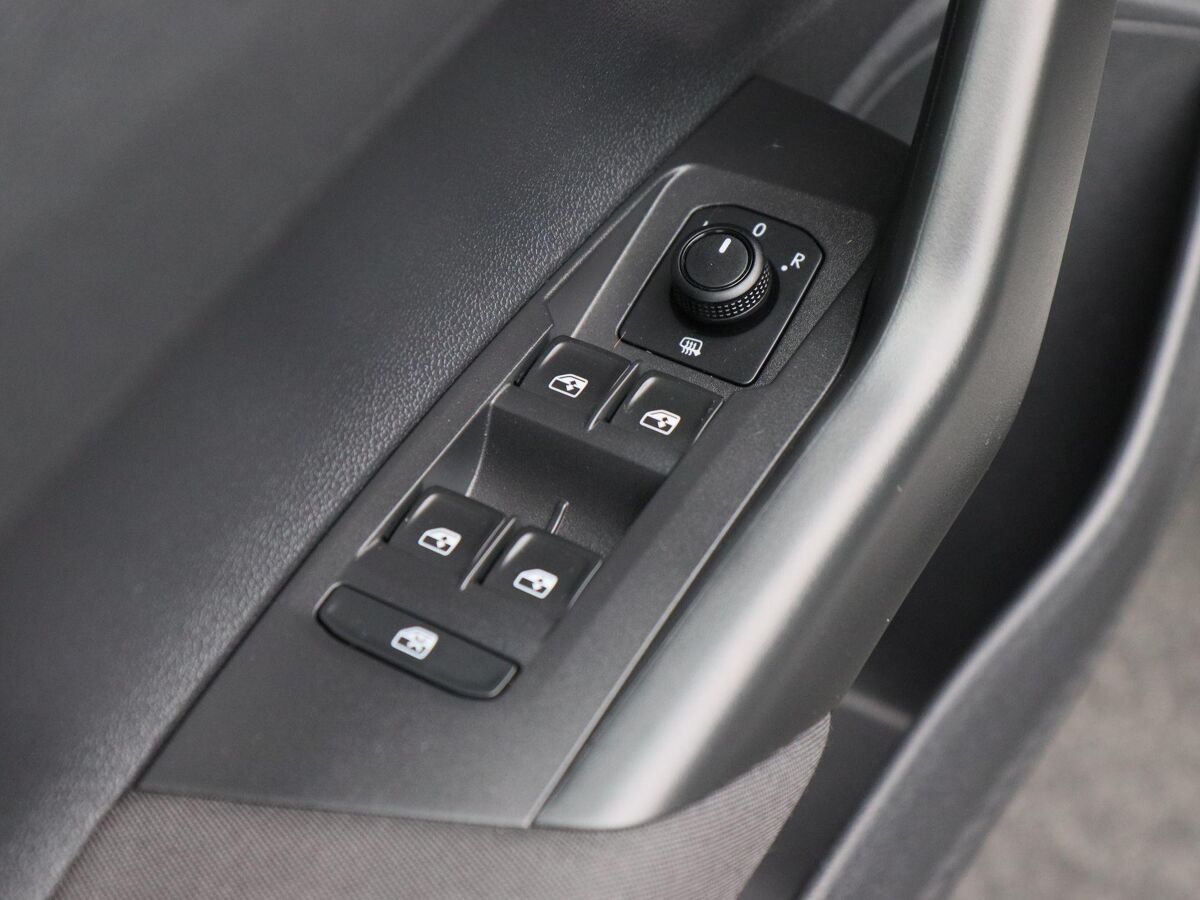 Volkswagen Polo 1.0 TSi Comfortline | Airco | Adaptive Cruise Control | Navigatie | Carplay | Parkeersensoren V+A | 42.057 Km!!