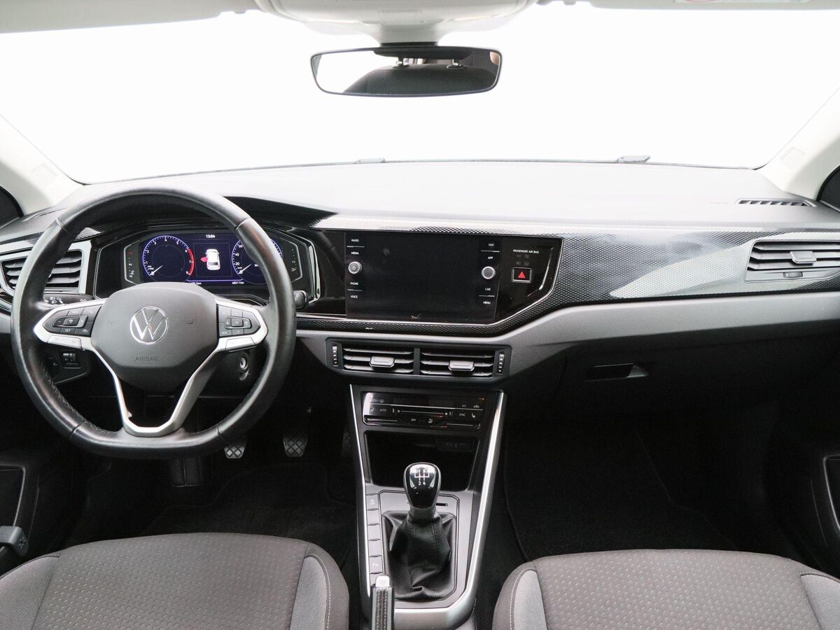 Volkswagen Polo 1.0 TSi Life Business | Navigatie | Climate Controle | Adaptive Cruise | Stoelverwarming | 15 Inch | Parkeersensoren | 68.316 Km!!