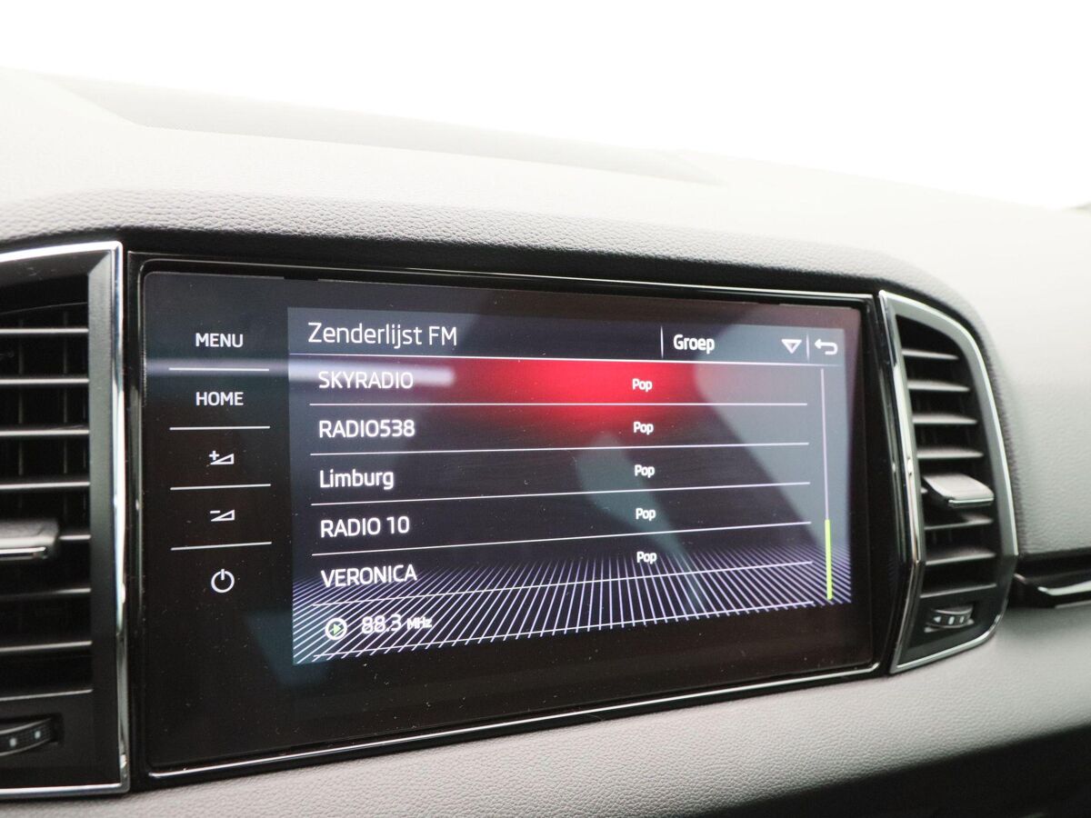 Škoda Karoq 1.5 TSi 150 Pk Automaat Sportline Business | Adaptive Cruise | Climate Control | Panoramadak | Stoelverwarming | Navigatie | Camera | Canton | Carplay | 102.179 Km!!