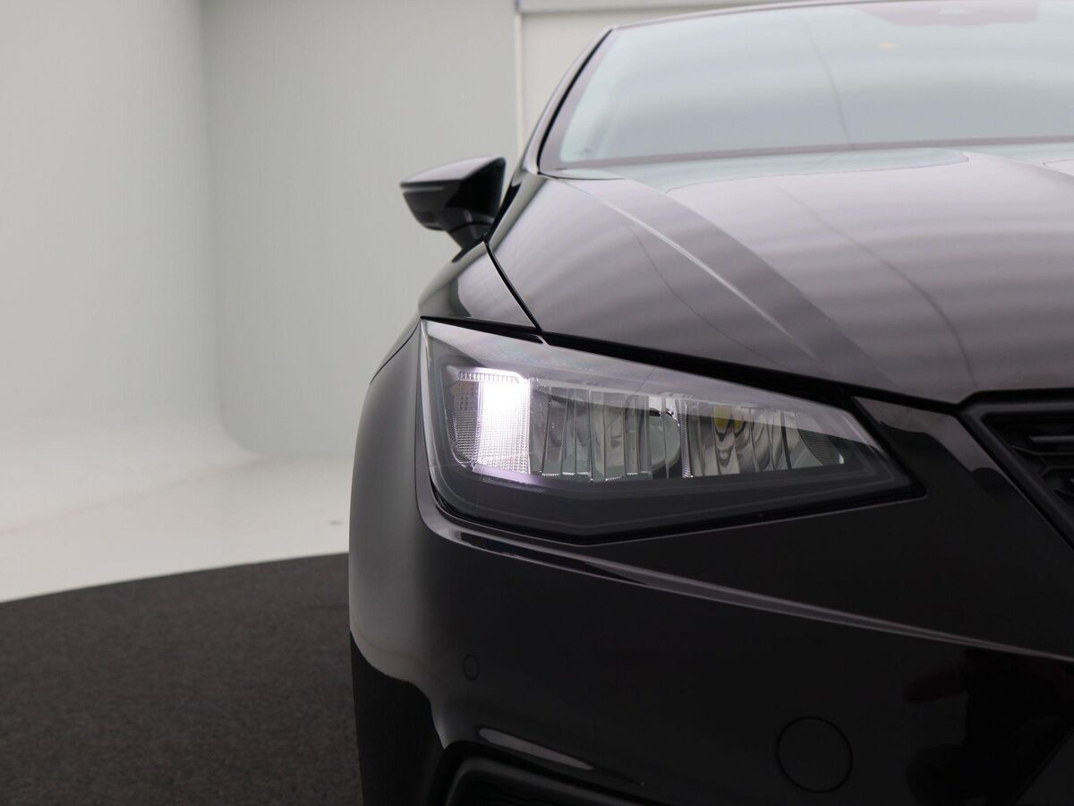 SEAT Ibiza 1.0 TSi Style Business Intense | Cruise Control | Climate Control | Stoelverwarming | Parkeersensoren | Navigatie | Carplay | 70491 Km!!