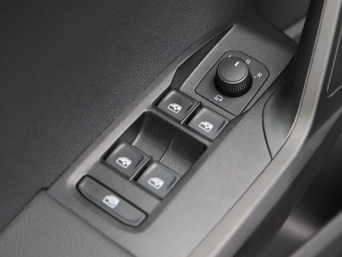 SEAT Ibiza 1.0 TSi Style Business Intense | Cruise Control | Climate Control | Stoelverwarming | Parkeersensoren | Navigatie | Carplay | 70491 Km!!